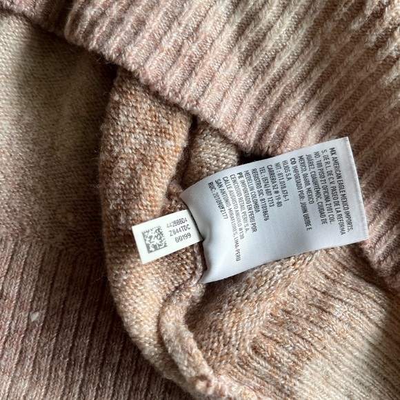 American Eagle Outfitters Pink Ombre Cowl Neck Sweater Hi Low Hemline Size XS - Picture 14 of 14
